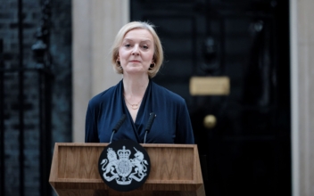 Liz Truss Resigns as UK Prime Minister After Just 6 Weeks in Post