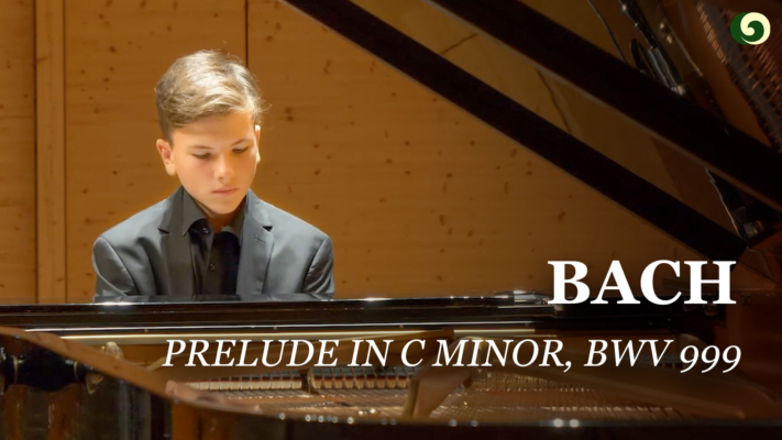 Bach: Prelude in C minor, BWV 999 | Enrico Sieber | Musical Moments