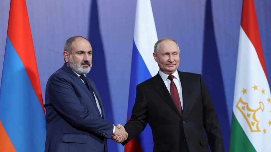 Hosting Putin, Armenian Leader Complains of Lack of Help From Russian-Led Alliance