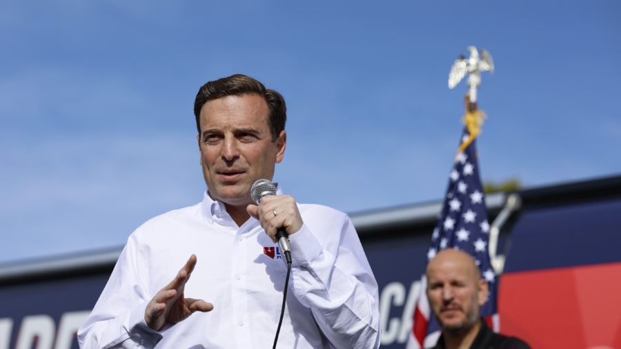 Adam Laxalt Rallies Supporters in Las Vegas, Highlights Inflation, Border Security Among Other Top Issues