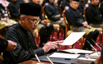 Malaysia&#8217;s Anwar Becomes Prime Minister, Ending Decades-Long Wait