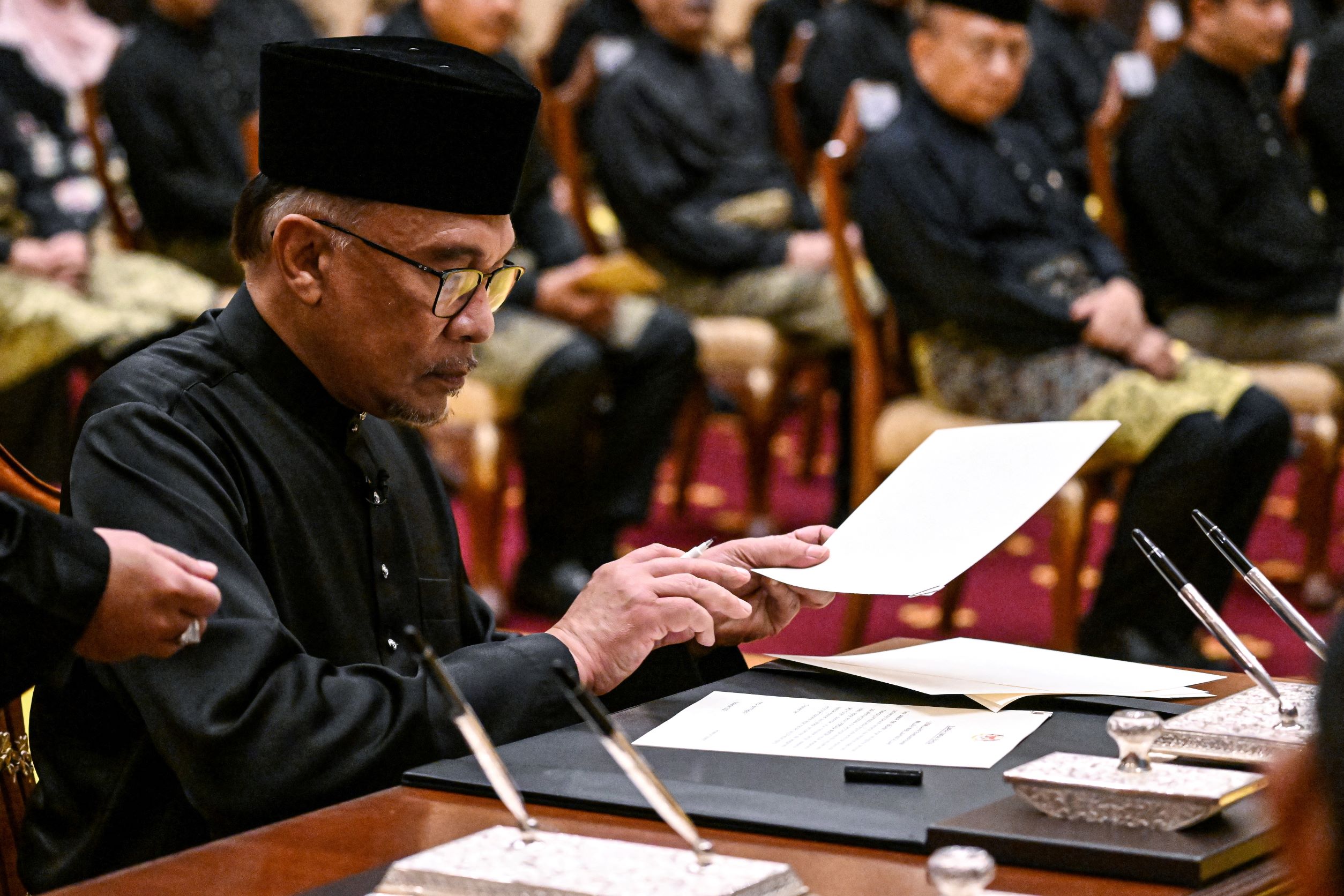 Malaysia’s Anwar Becomes Prime Minister, Ending Decades-Long Wait
