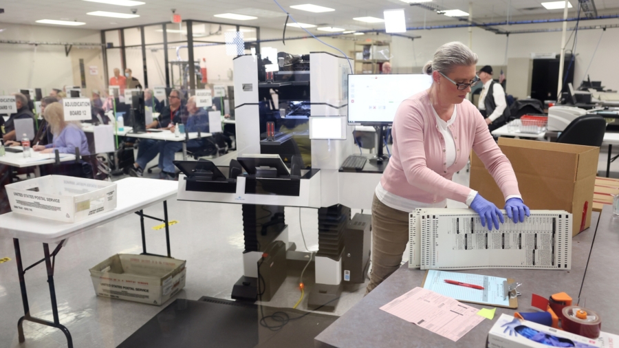 Democrat Leads Shrink as Arizona Ballot Counting Continues