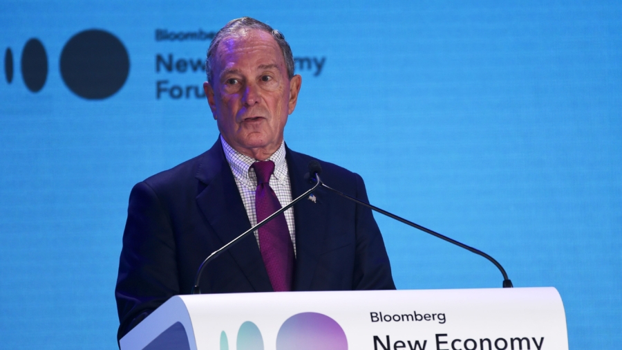 Michael Bloomberg Apologizes After Boris Johnson Criticizes China