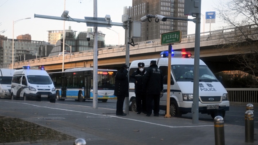 Chinese Authorities Start Tracking Down Protestors After Mass COVID-19 Demonstrations