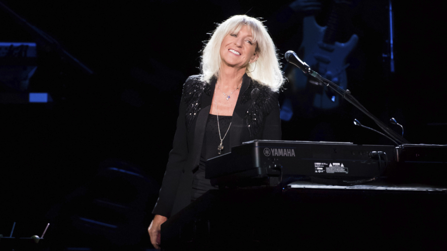 Christine McVie, Fleetwood Mac Singer-Songwriter, Dies at 79