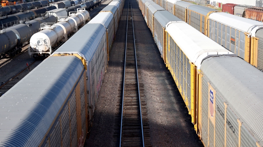 US House Passes Legislation to Avert Rail Strike