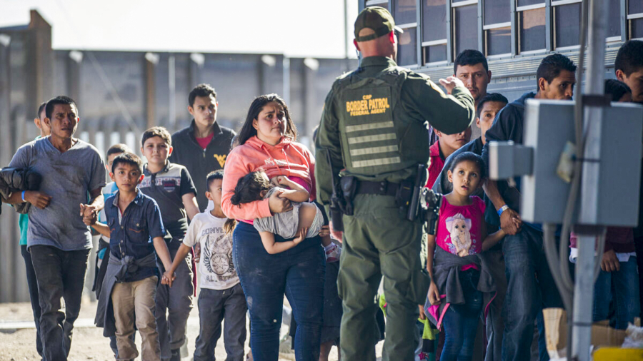 South Texas Judge Asks Biden to Delay Repeal of Title 42, Invites Him to Visit Border