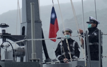 18 Chinese Warplanes, 4 Vessels Detected Near Taiwan Amid Tsai’s Visit to US
