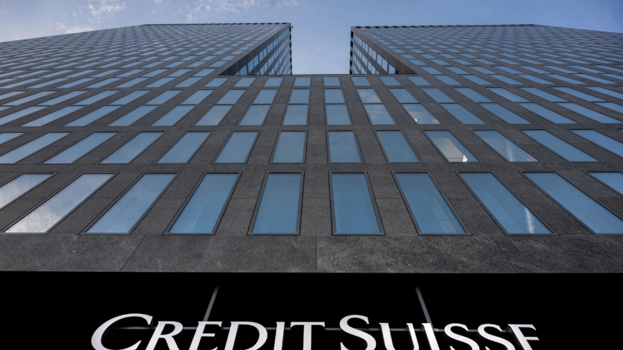 Credit Suisse Cuts About One-Third of China-Based Bankers