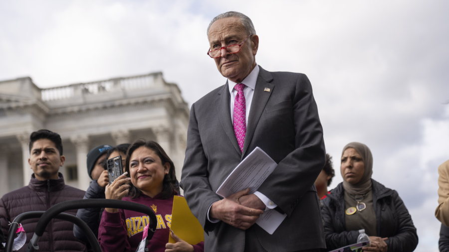 Democrat Launch Last Minute Push on DACA