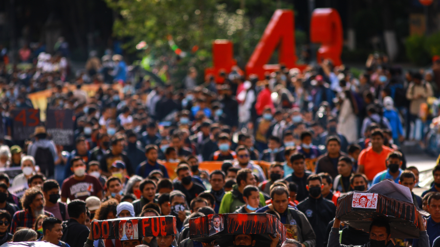 Mexico Faces Pressure Over Missing Students