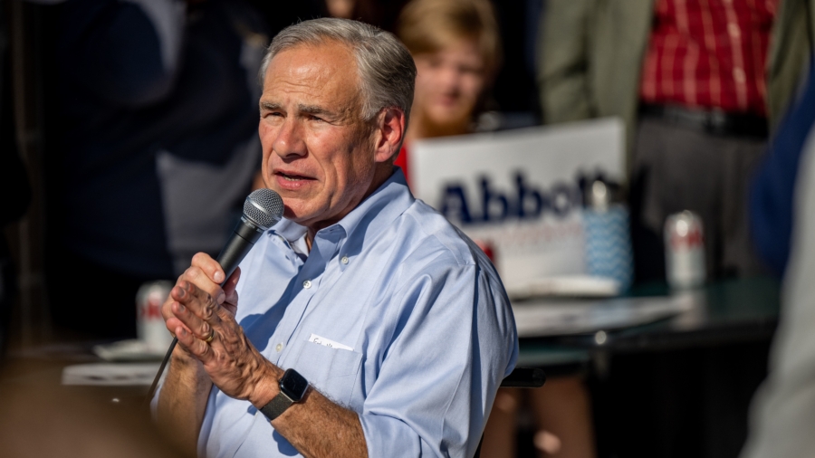 Texas Governor Invokes Invasion Clause at US-Mexico Border