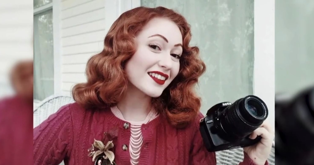 Texas Woman Wears Only 1940s Clothing That Brings Smiles on People’s