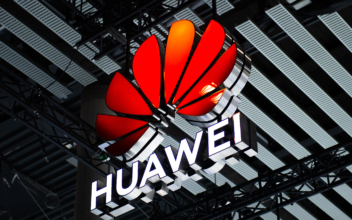 US Bans Huawei, ZTE Telecom Equipment Citing Threats to National Security