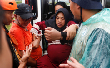 Indonesian Quake Survivor’s ‘Blessing’: Baby Born in a Tent