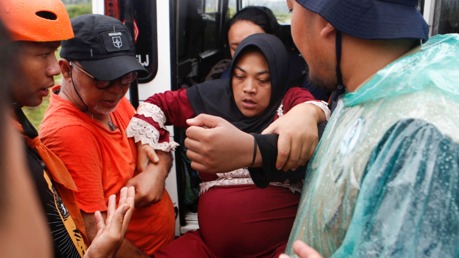 Indonesian Quake Survivor’s ‘Blessing’: Baby Born in a Tent