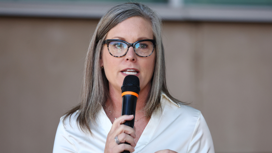 Katie Hobbs Allegedly Had Tweets Removed in 2021