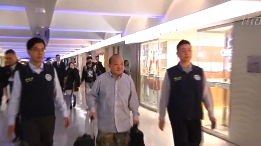 Chinese Anti-Taiwan Scholar Swears Off Twitter