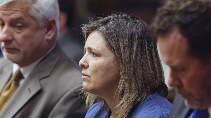 Woman Testifies That Husband Wanted 8 Family Members Killed