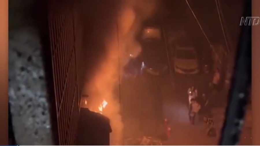 Firetruck Blocked by COVID-19 Fence in Sichuan
