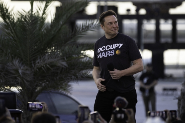 SpaceX And T-Mobile Hold Joint Event In Texas