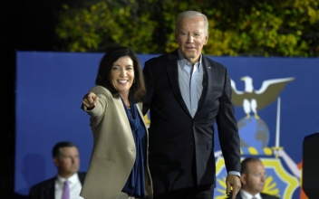Biden Campaigns With Hochul in New York