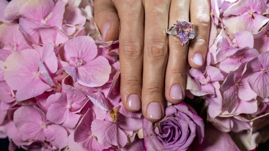 Vivid Pink Diamond Could Go for $35 Million at Christie’s Auction