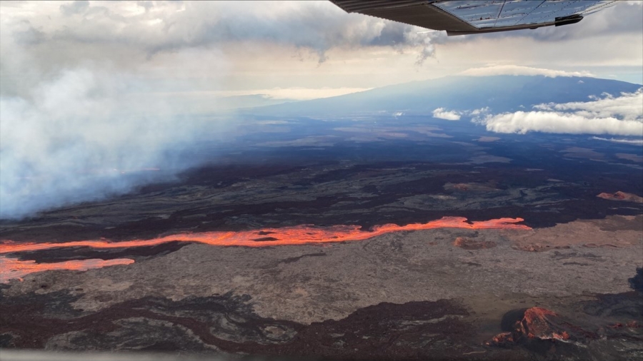 Hawaii’s Mauna Loa Starts to Erupt, Sending Ash Nearby