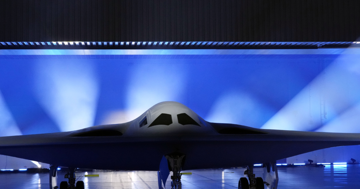 Pentagon Debuts New Stealth Bomber, The B-21 Raider, Amid Rising China ...