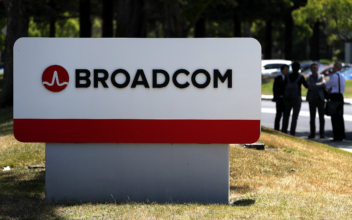 EU Probes Broadcom’s $61 Billion VMware Buy on Competition Concerns