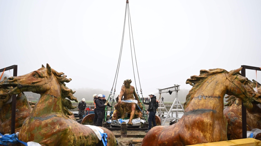 Apollo’s Chariot Fountain Set for Restoration
