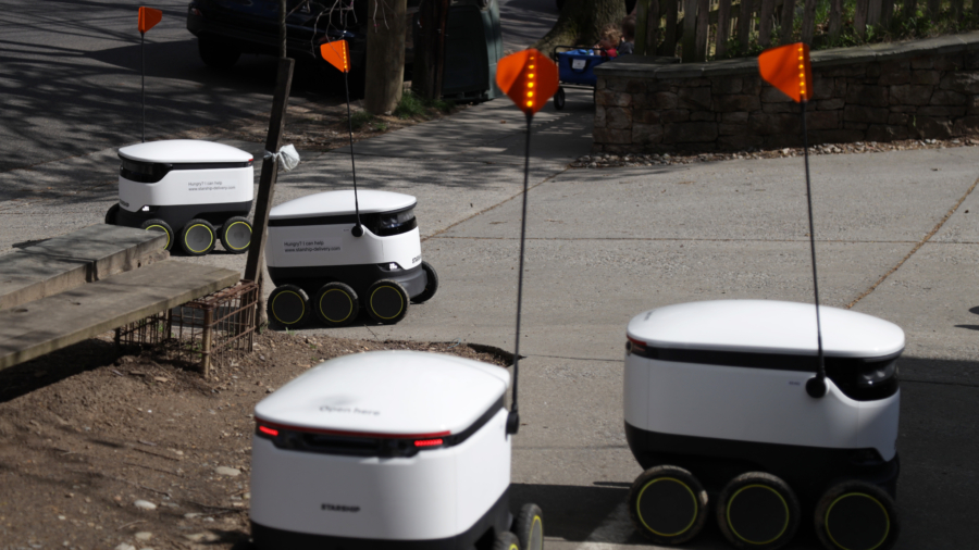 Robot Delivers for Hungry College Students