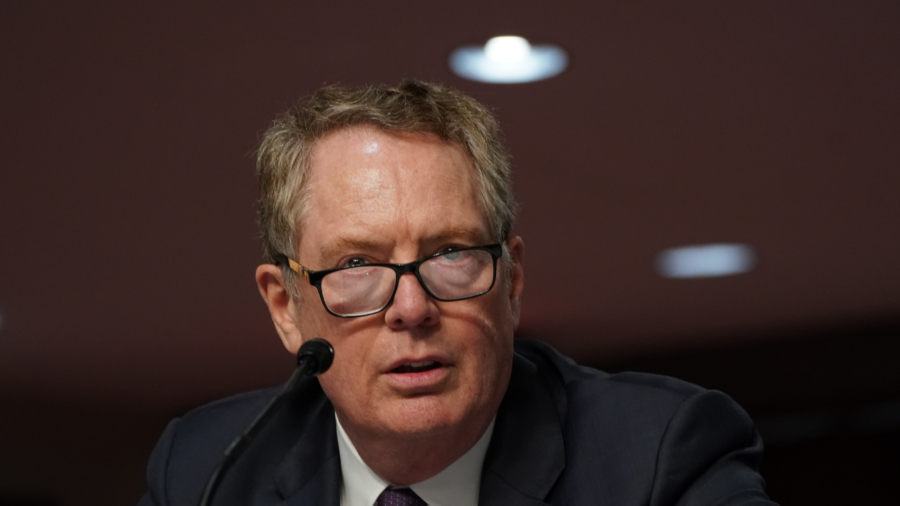 Lighthizer Calls for 'Strategic Decoupling' From China