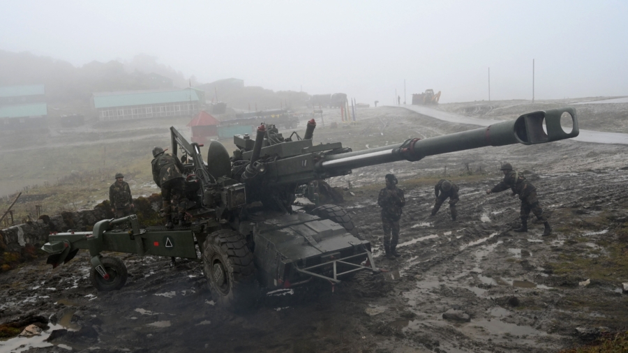'Ready to Fight': India Gearing up for Conflict With China Over Shared Border