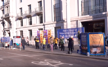 Human Rights Day Sees London Falun Gong Rally