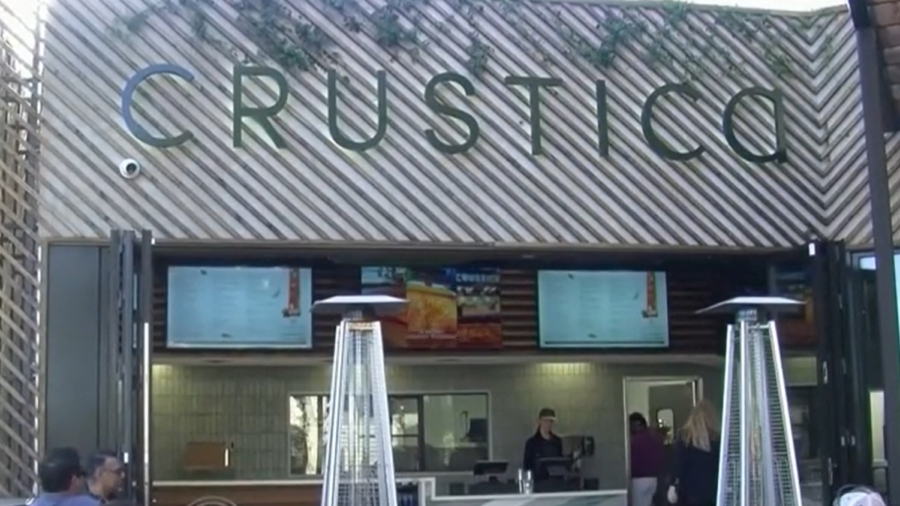 LA Pizzeria Makes Health-Conscious Pies