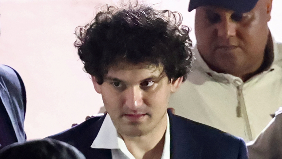 Prosecutors: FTX Founder Bankman-Fried Made ‘Tens of Millions’ in Illegal Campaign Donations