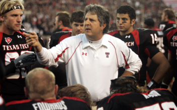 Mississippi State Football Coach Mike Leach Dies at 61