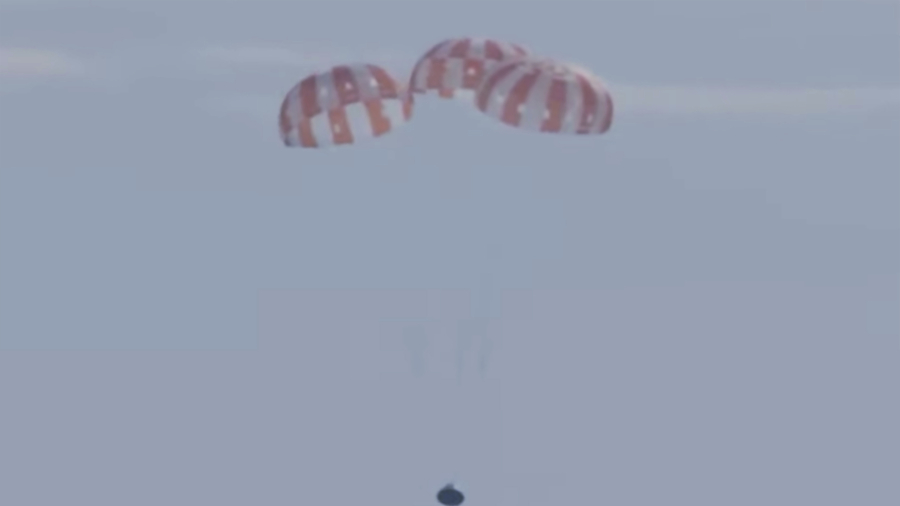 Splashdown of Artemis I Moon Mission Capsule