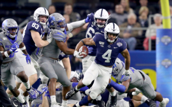 Researchers Find Academics Improve for Athletes Playing in College Football Bowl Games