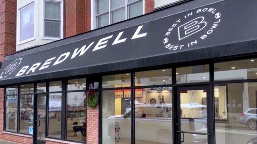 Chicago Eatery Caters to the Canine Palate