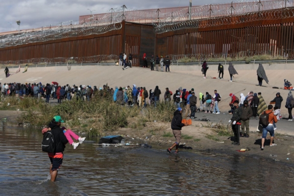 El Paso Mayor Declares State of Emergency Amid Surge of Illegal Aliens ...
