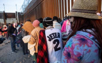 US Border Officials Report Record Number of Illegal Immigrant Arrests in November
