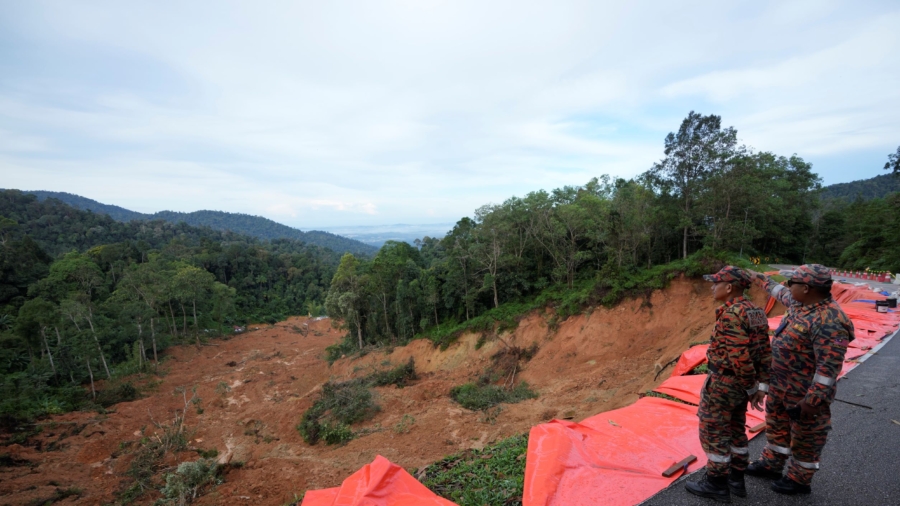 Malaysia Landslide Death Toll Rises to 24, 9 More Missing