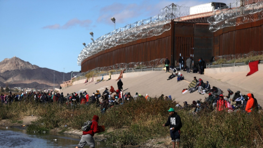 Judge Puts on Hold Biden Effort to End ‘Remain in Mexico’ Policy