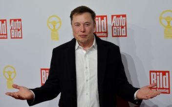 Elon Musk&#8217;s Brain Implant Startup Neuralink Holds ‘Show and Tell’ Recruitment Drive