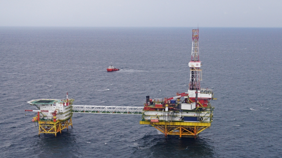 Russia’s Lukoil to Sell Overseas Assets as US Sanctions Bite