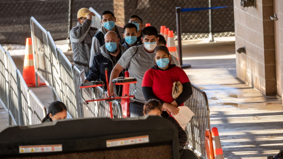 Biden Admin to Appeal Ruling Striking Down Title 42 Border Policy
