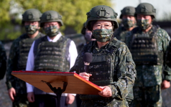 Taiwan Opens Military Reservist Training to Women Amid Communist China’s Provocations
